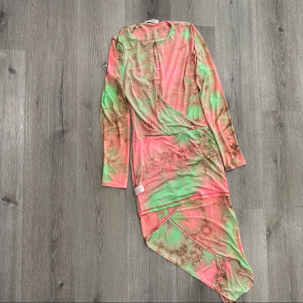 IVIN IVIN Long Sleeve Dress - Picture 10 of 16